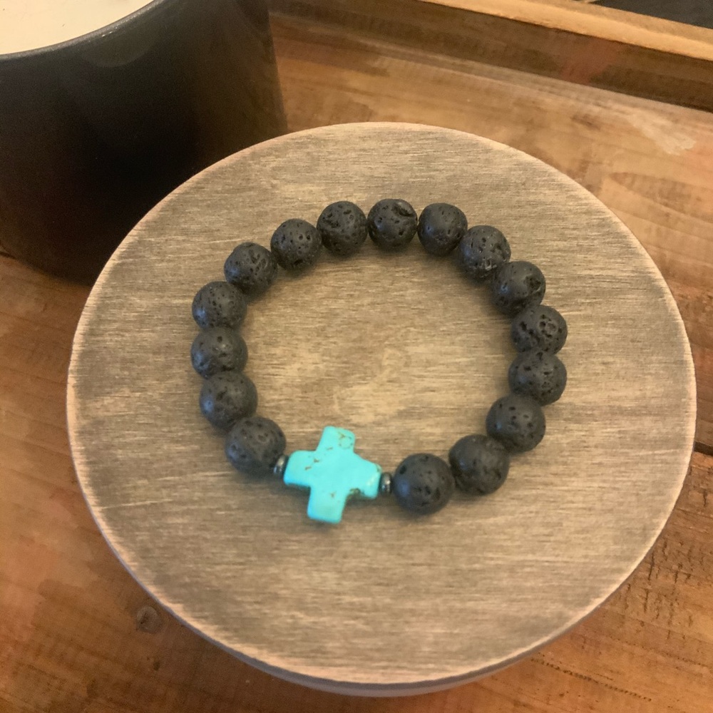 Lava and Howlite bracelet